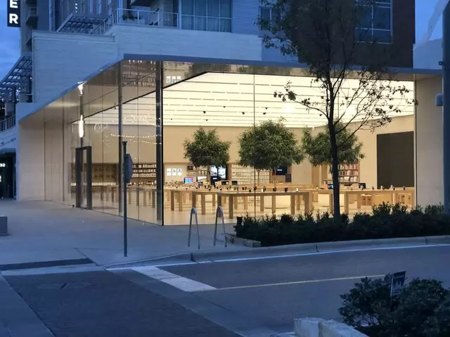 Apple Domain Northside