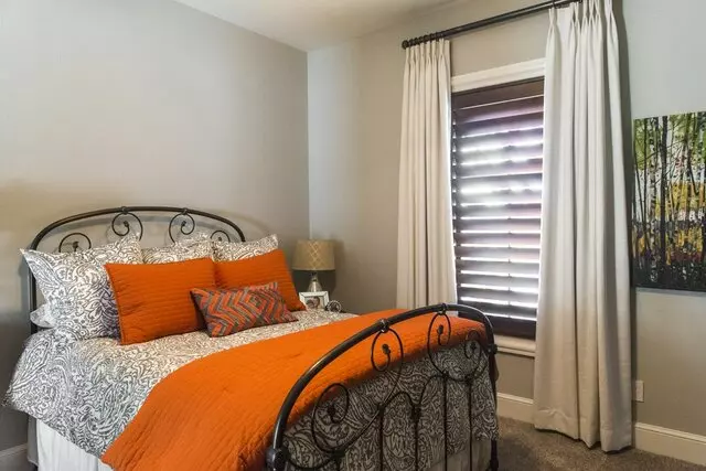 Austin’s Draperies & Blinds Unlimited