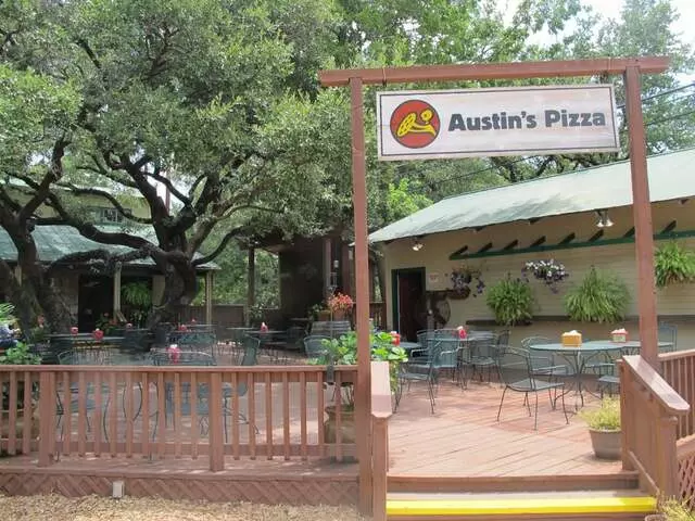 Austin’s Pizza - Westlake