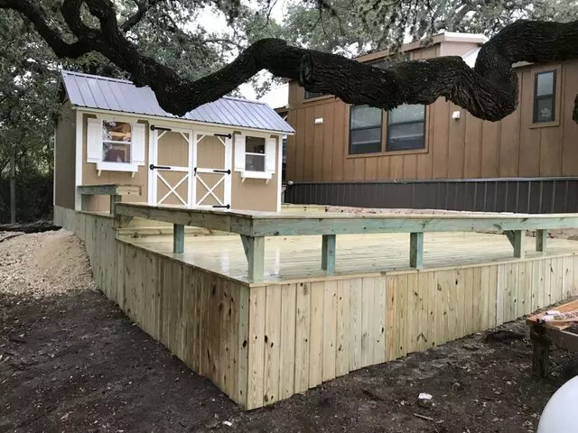 Austate Fence and Deck
