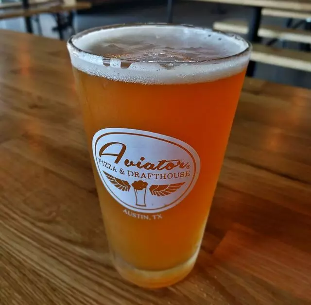 Aviator Pizza & Drafthouse