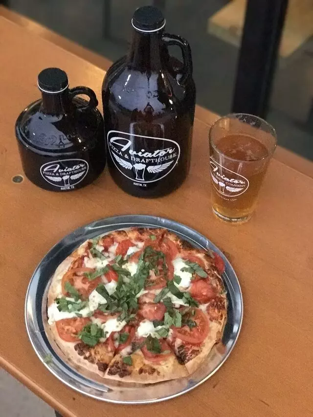 Aviator Pizza & Drafthouse