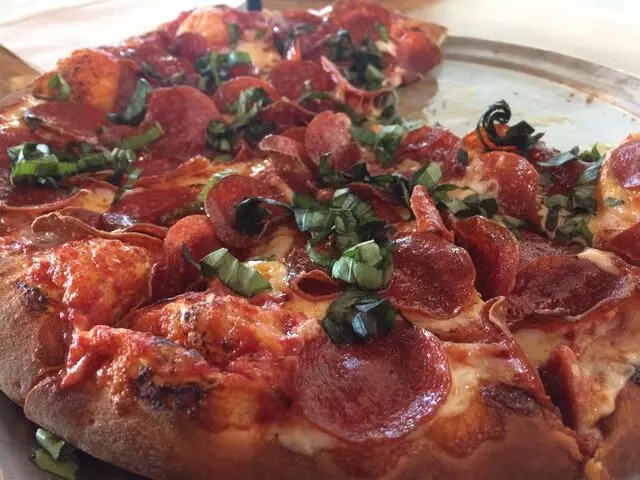 Aviator Pizza & Drafthouse