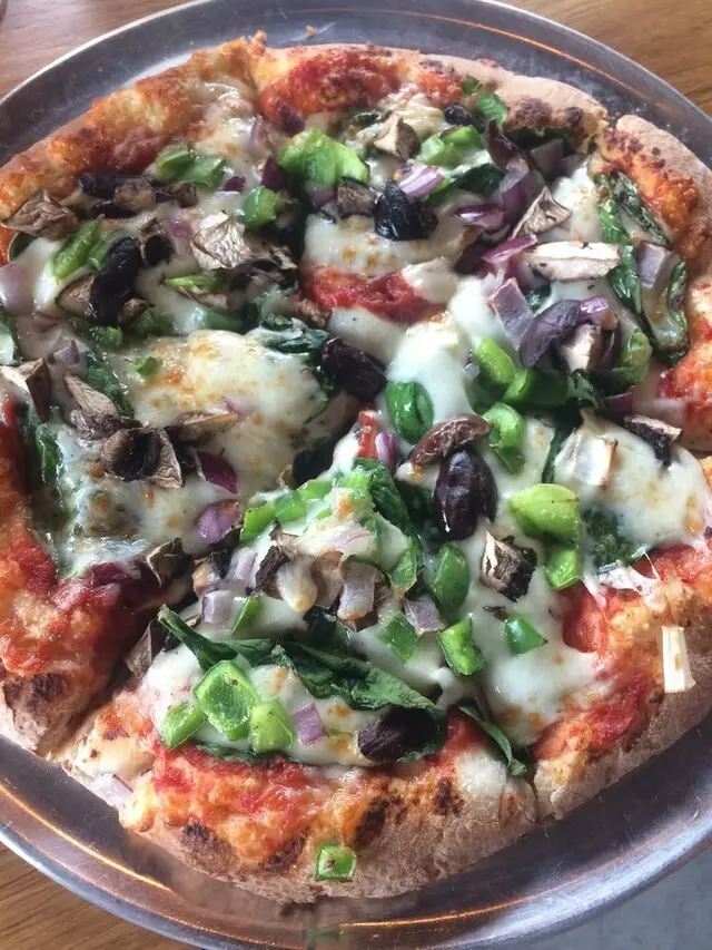 Aviator Pizza & Drafthouse