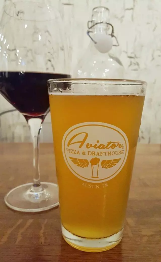 Aviator Pizza & Drafthouse