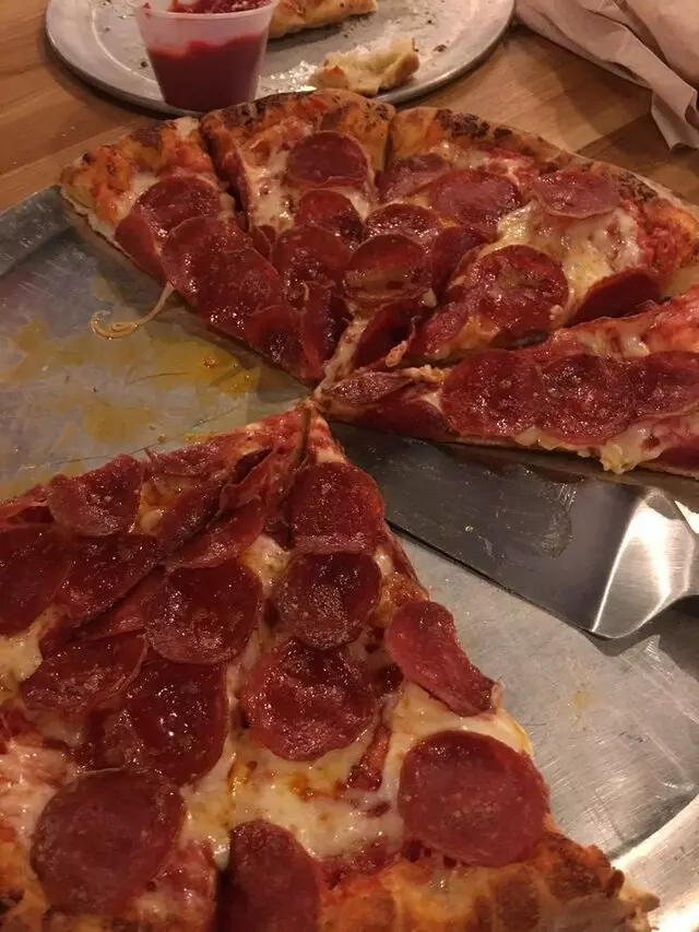 Aviator Pizza & Drafthouse