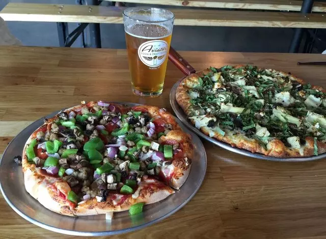 Aviator Pizza & Drafthouse