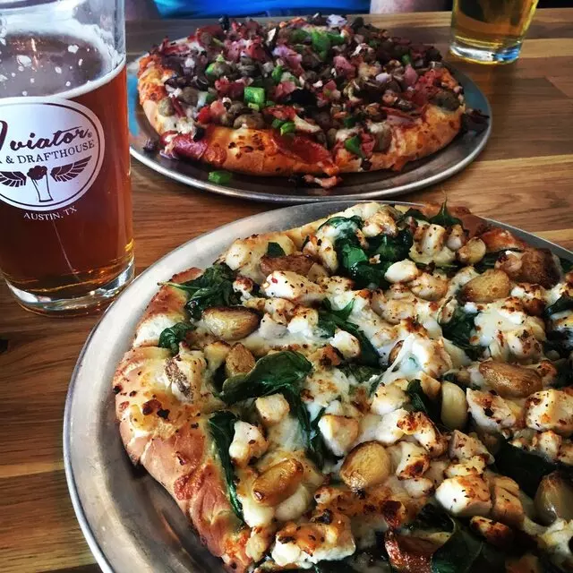 Aviator Pizza & Drafthouse