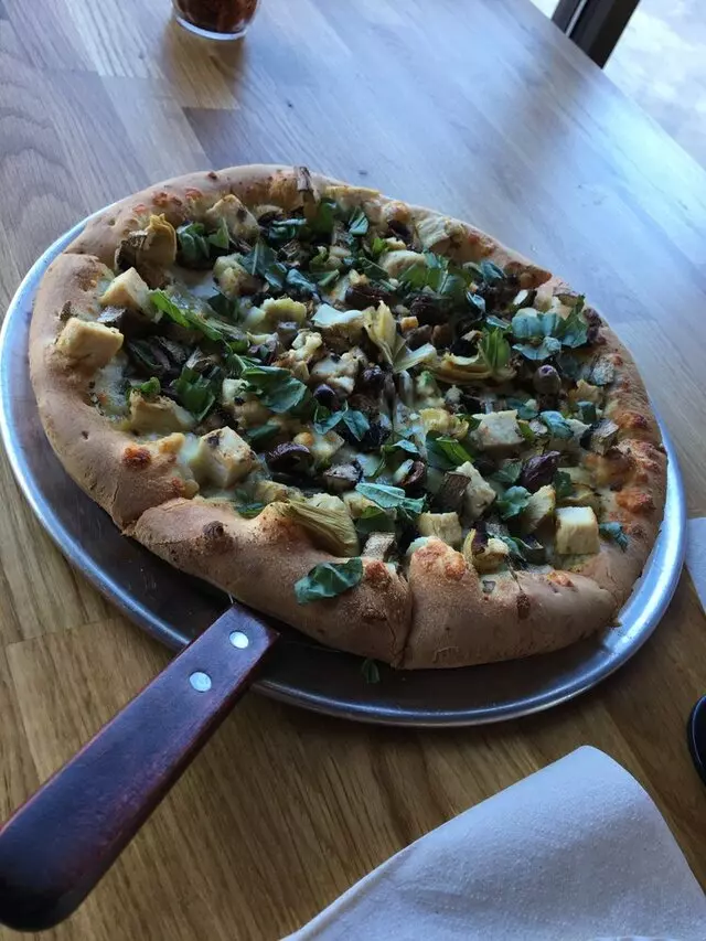 Aviator Pizza & Drafthouse