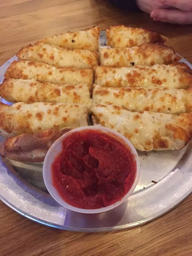 Aviator Pizza & Drafthouse