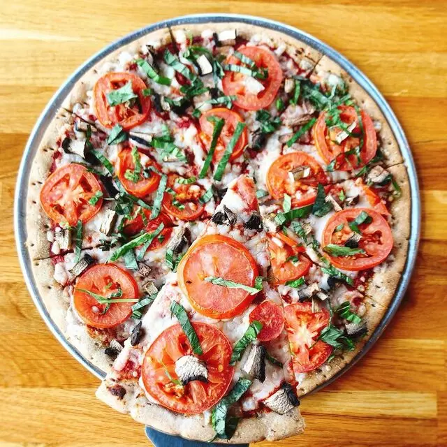 Aviator Pizza & Drafthouse