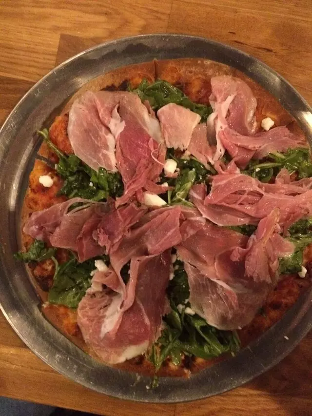 Aviator Pizza & Drafthouse