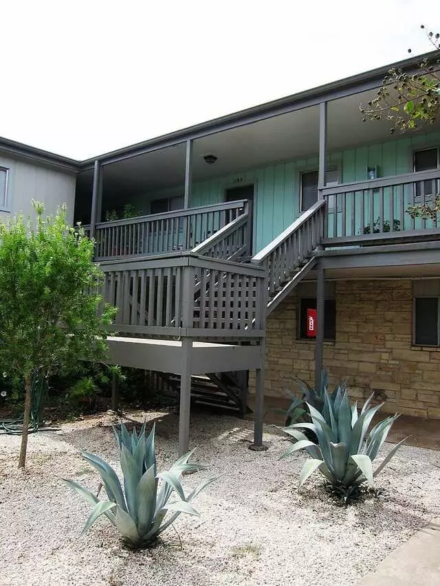 Antilles Apartments