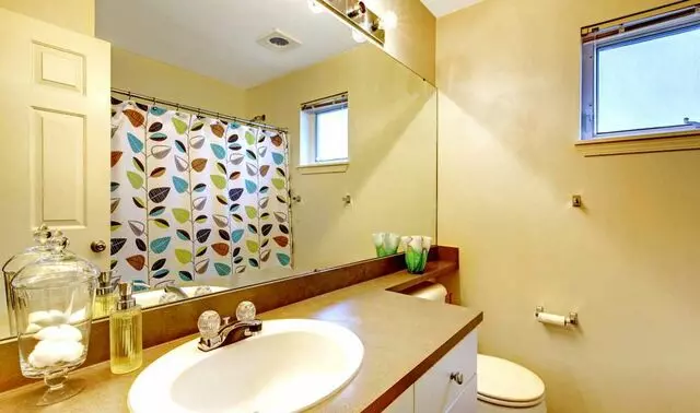 Arrow Glass & Mirror