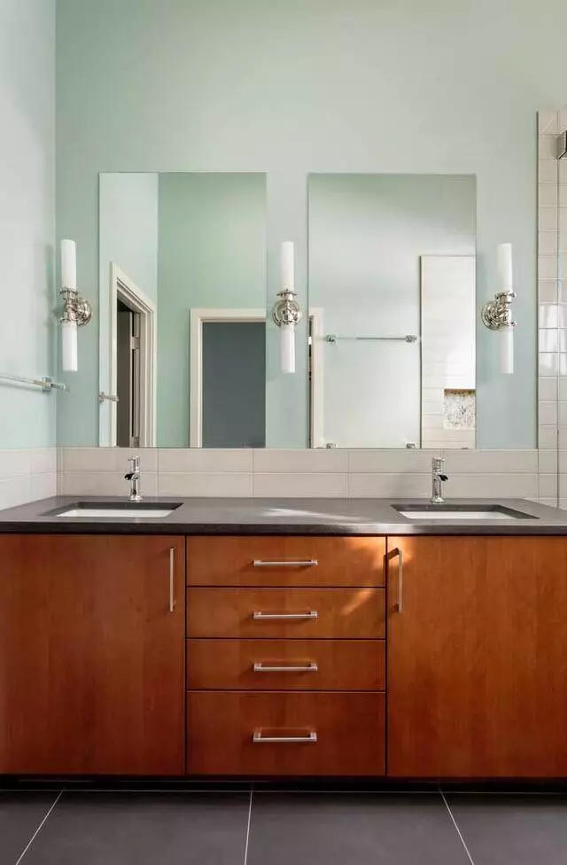 Arrow Glass & Mirror