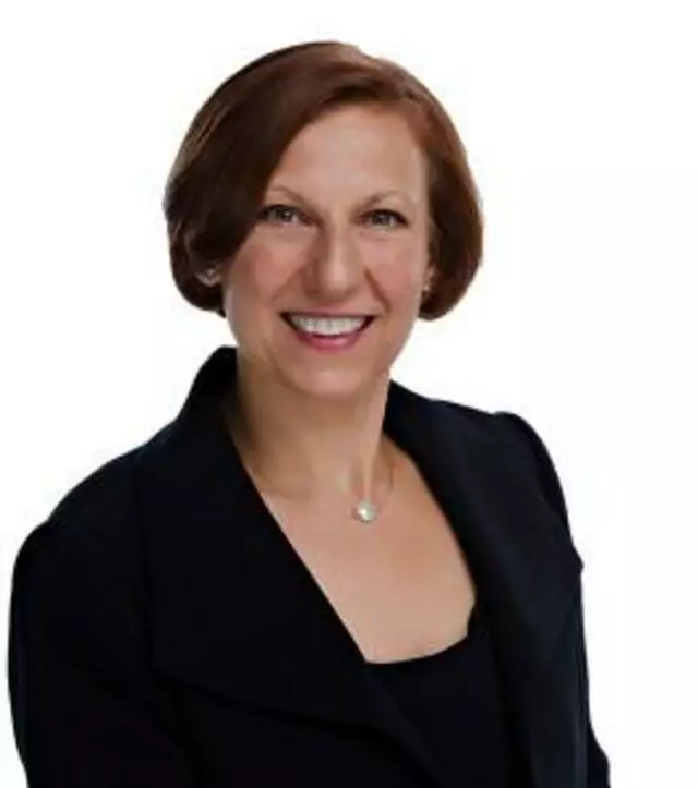 Arlene Maze - Dochen Realtors