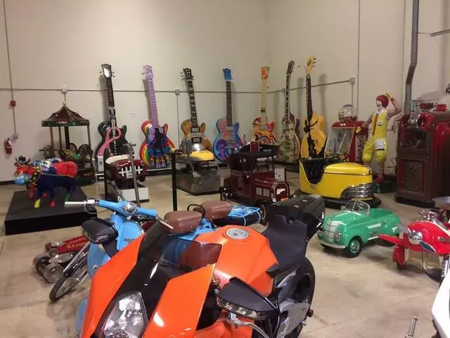 Austin Rock and Roll Car Museum