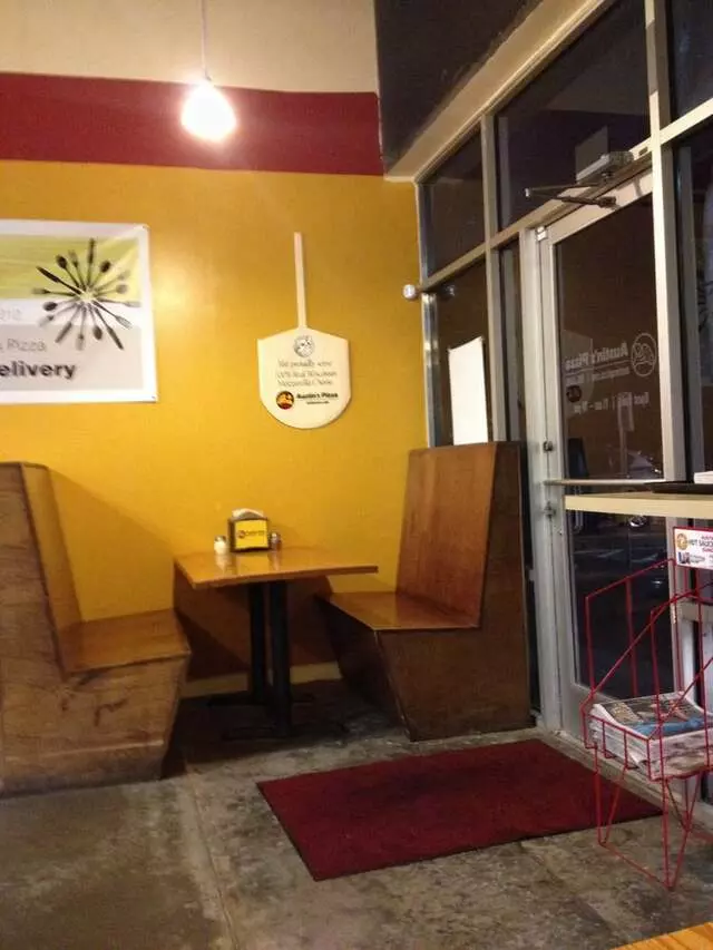Austin’s Pizza - Round Rock