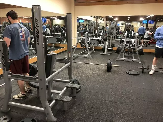 Gold's Gym