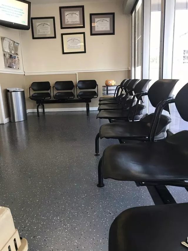 AM/PM Animal Hospital