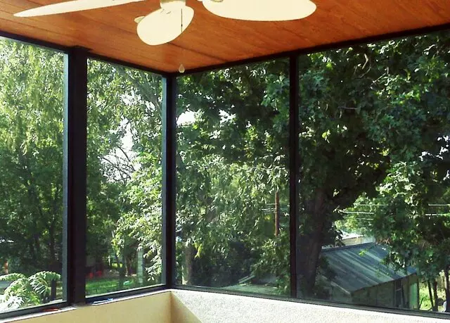 Affordable Screens & Glass