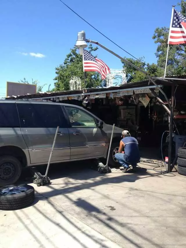 Auto Stop Used Tires