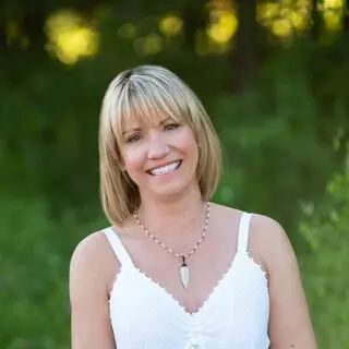Lauren Johnston Intuitive Life Coach and Consultant