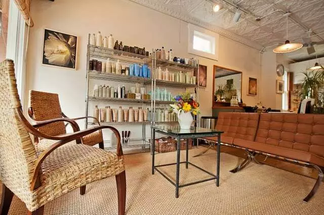 4001 Duval Hair Salon