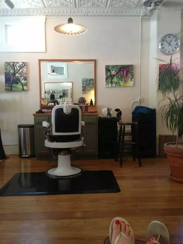4001 Duval Hair Salon