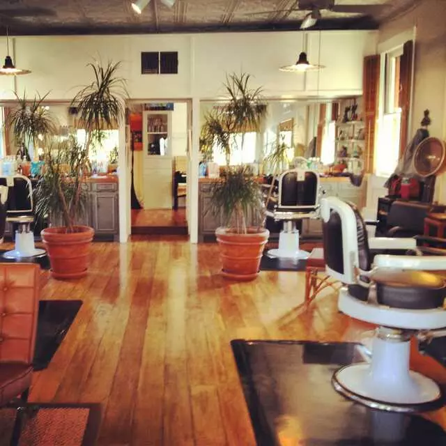 4001 Duval Hair Salon