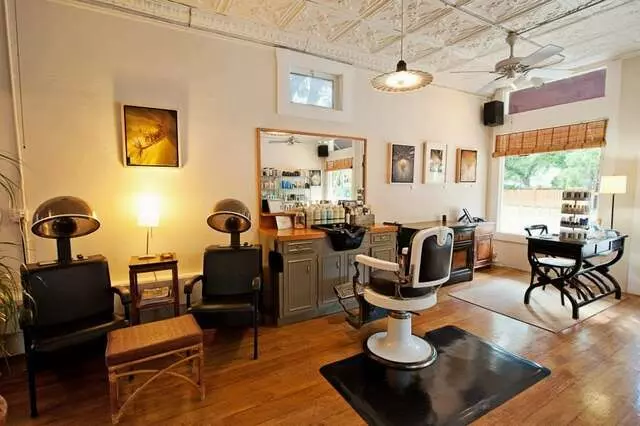 4001 Duval Hair Salon