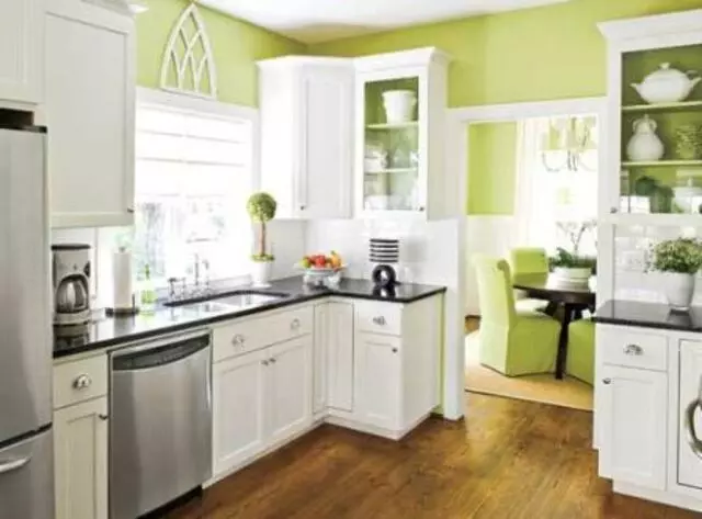 Aroma-Chic Cleaning