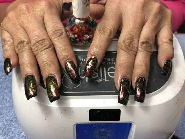 Angel’s Nail & Tanning