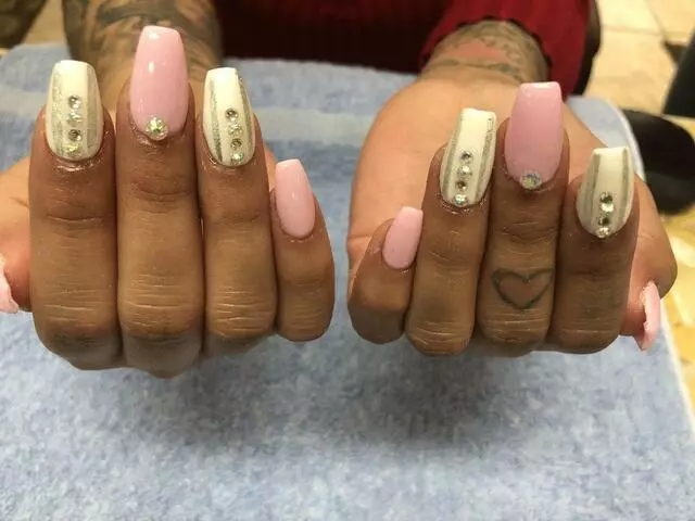 Angel’s Nail & Tanning