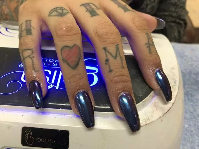 Angel’s Nail & Tanning