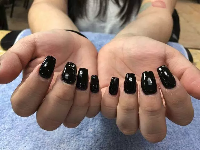 Angel’s Nail & Tanning