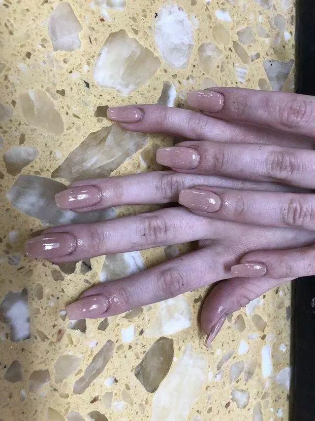 Angel’s Nail & Tanning