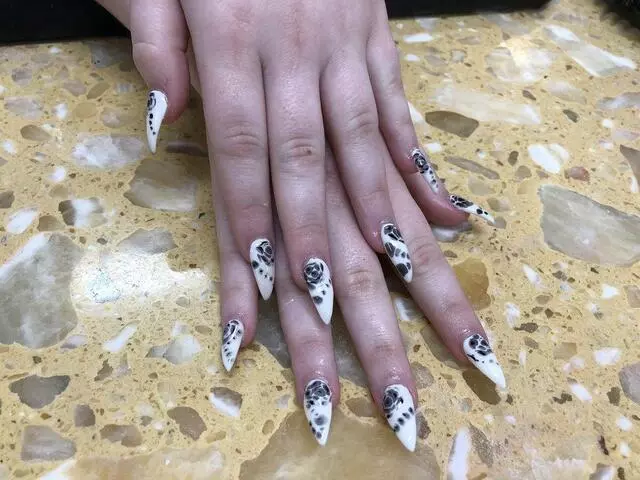 Angel’s Nail & Tanning