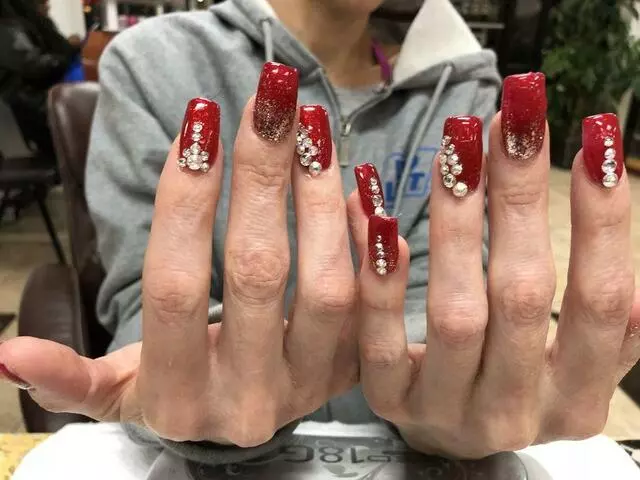 Angel’s Nail & Tanning