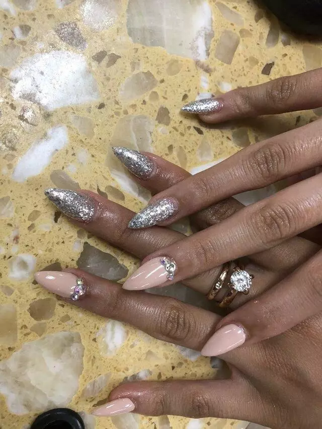 Angel’s Nail & Tanning