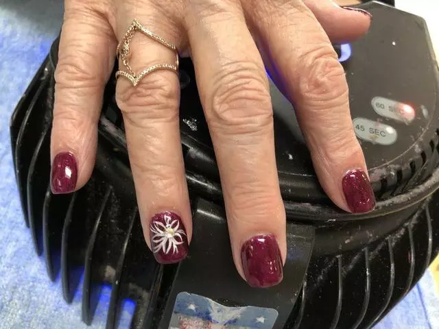 Angel’s Nail & Tanning