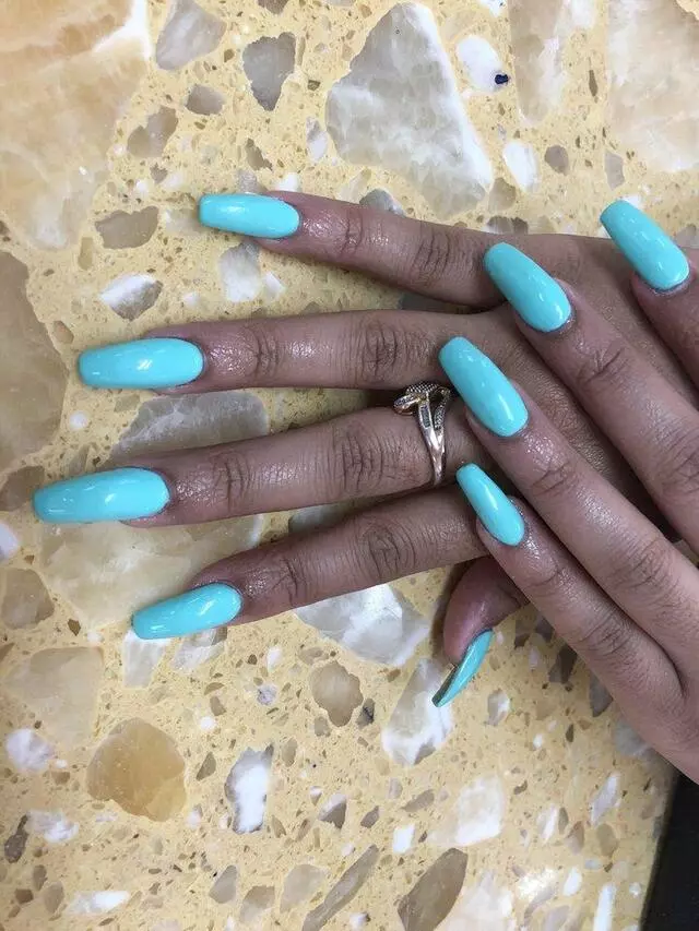 Angel’s Nail & Tanning