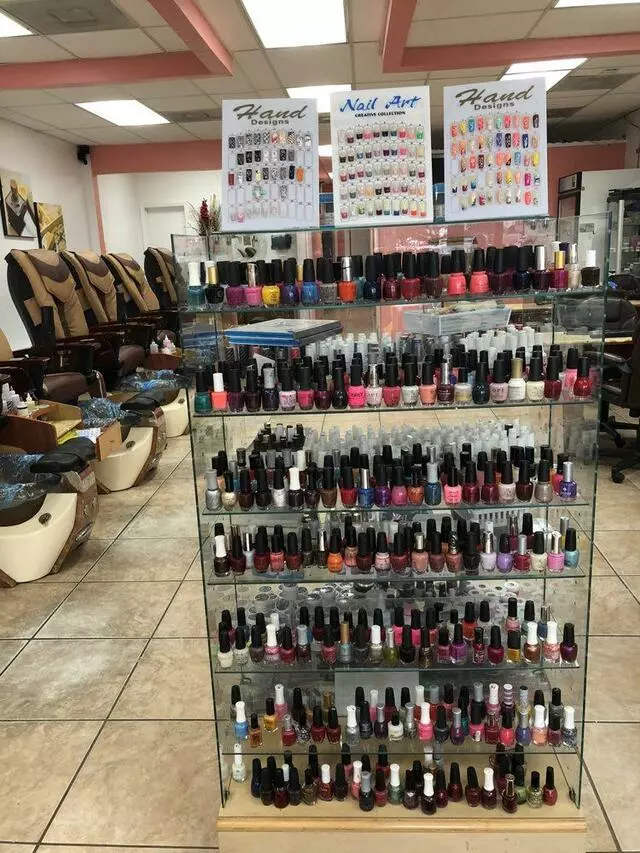 Angel’s Nail & Tanning