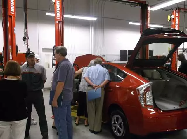 AutoNation Toyota South Austin
