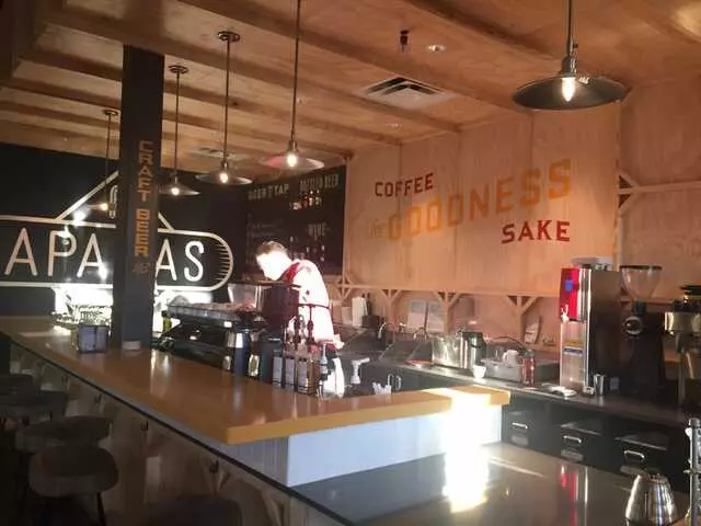 Apanas Coffee & Beer
