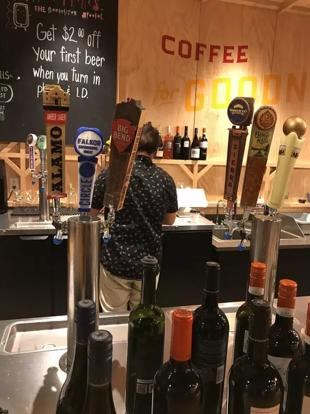 Apanas Coffee & Beer