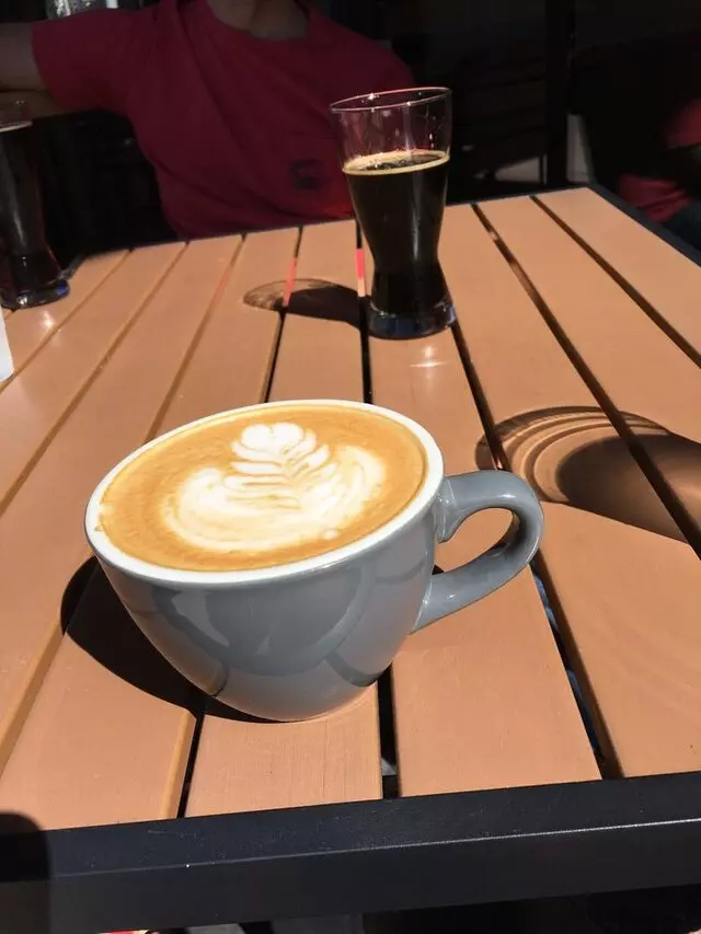 Apanas Coffee & Beer