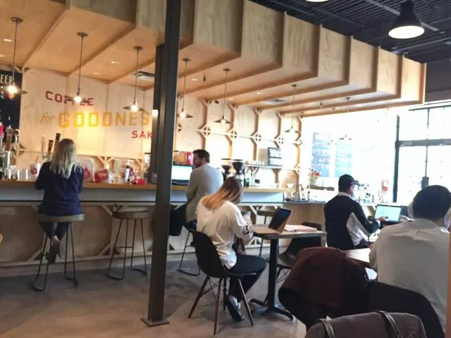 Apanas Coffee & Beer