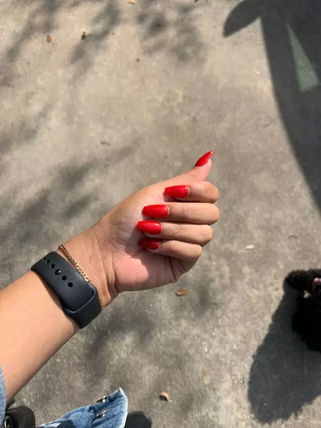 Super Nails