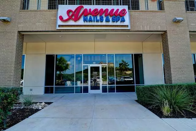 Avenue Nails & Spa